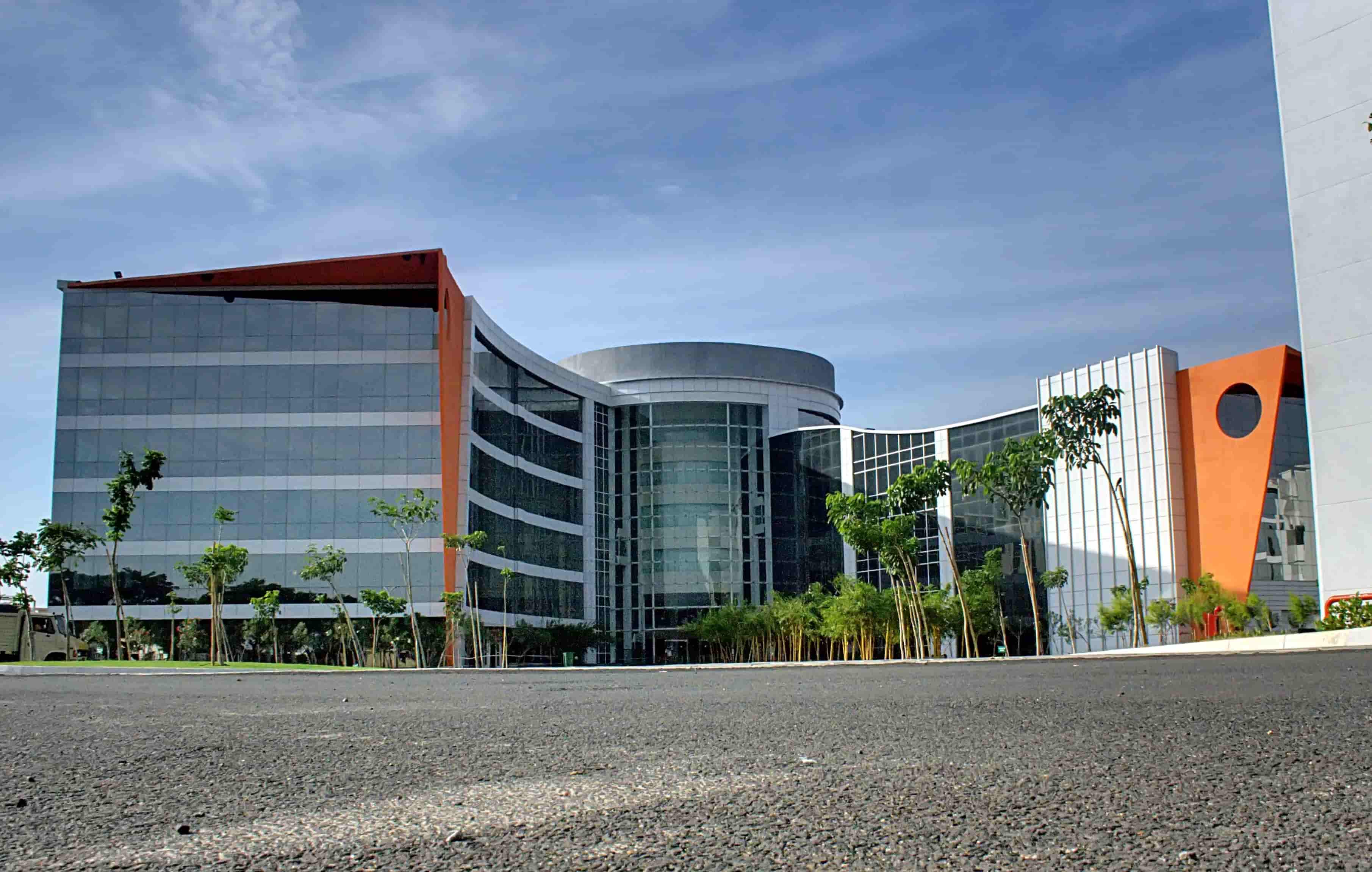 A Commercial Office Building (1)