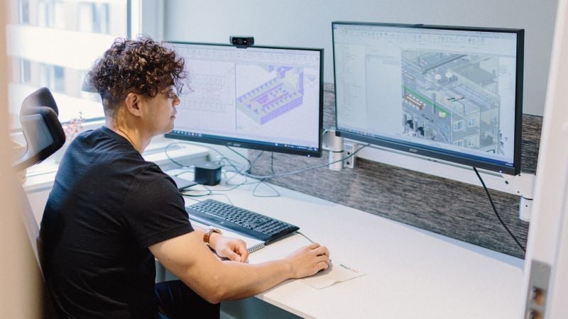 A designer using BIM to visualise projects