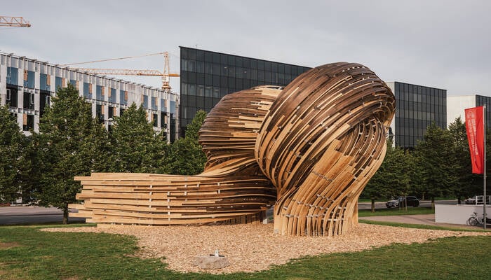 A parametric installation