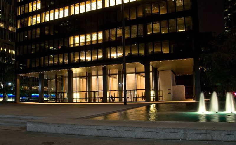 An image showing the Seagram Building’s façade with bronze-toned structural elements