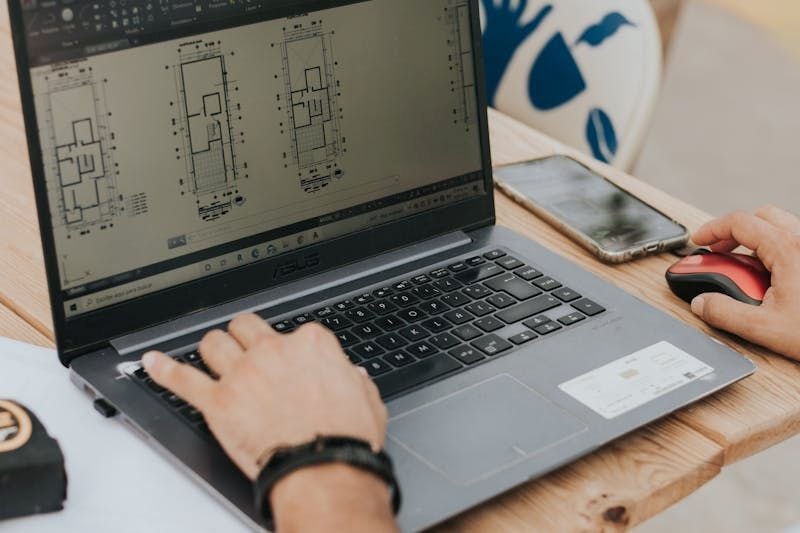 Architect designing floor plan in Vectorworks 