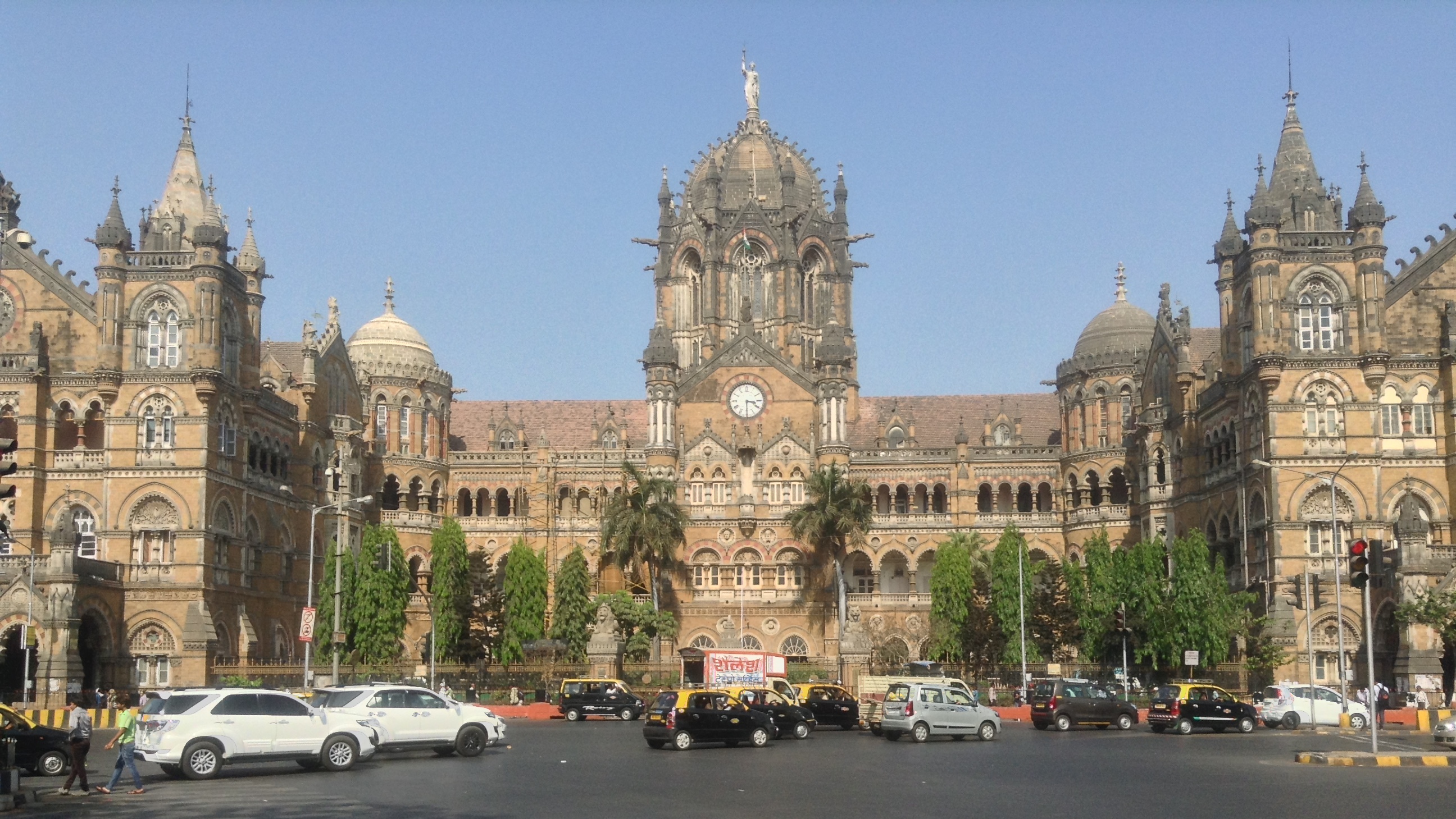 10 Striking Examples Of Colonial Architecture In India 2024   Chhatrapati Shivaji Terminus Railway Station (cropped) 