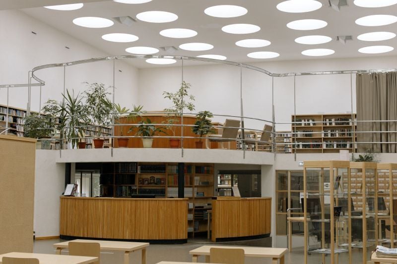 Modern library interior structure