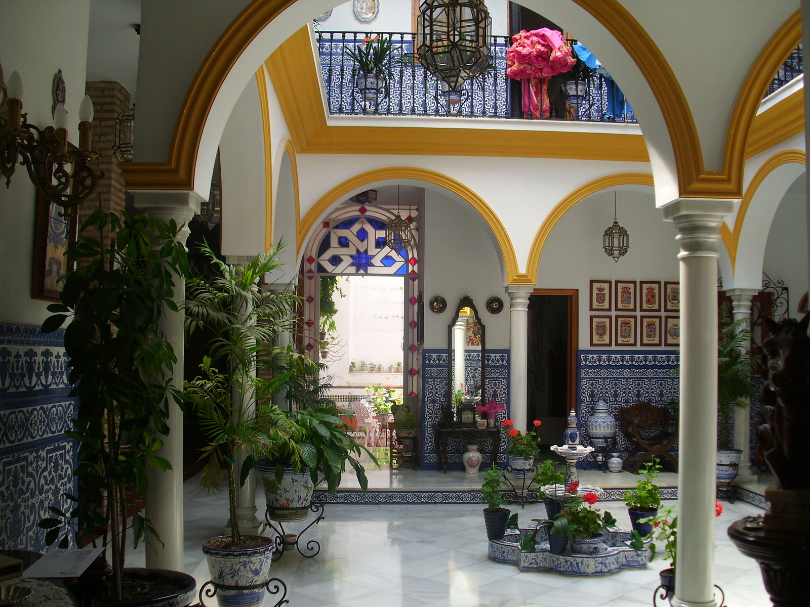 Courtyard In Seville as a Passive Design Strategy