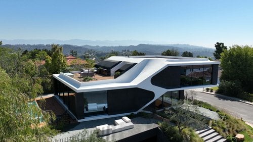RO54 House by Arshia Architects