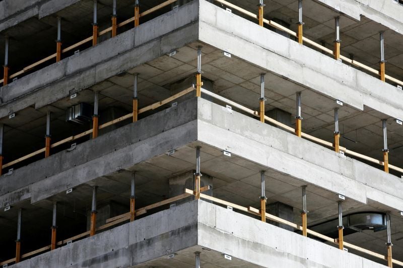 Reinforced concrete building framework