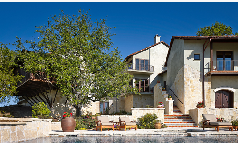 Rustic Villa With Poolside Lounge