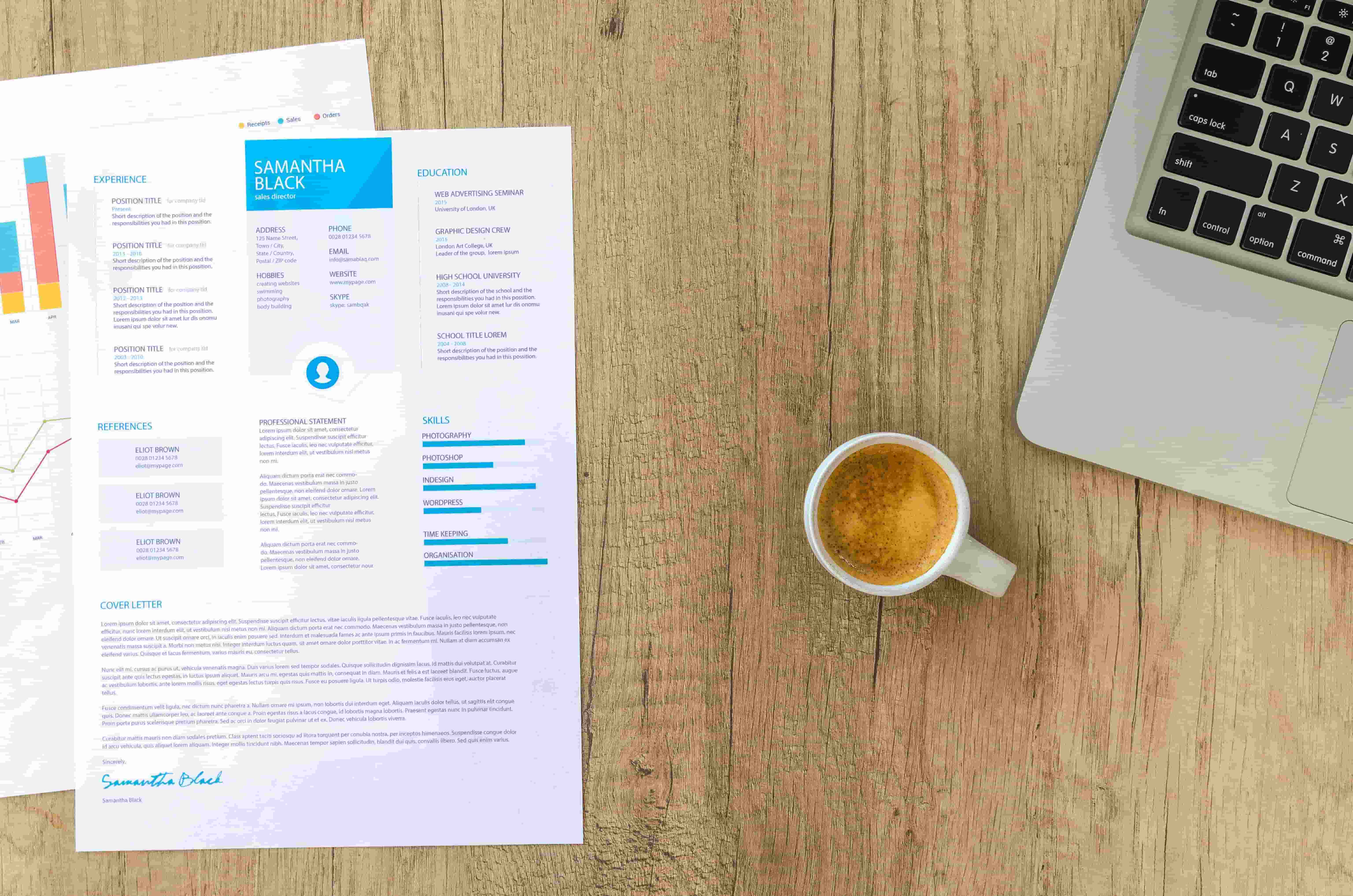 Sample resume formation on a desk