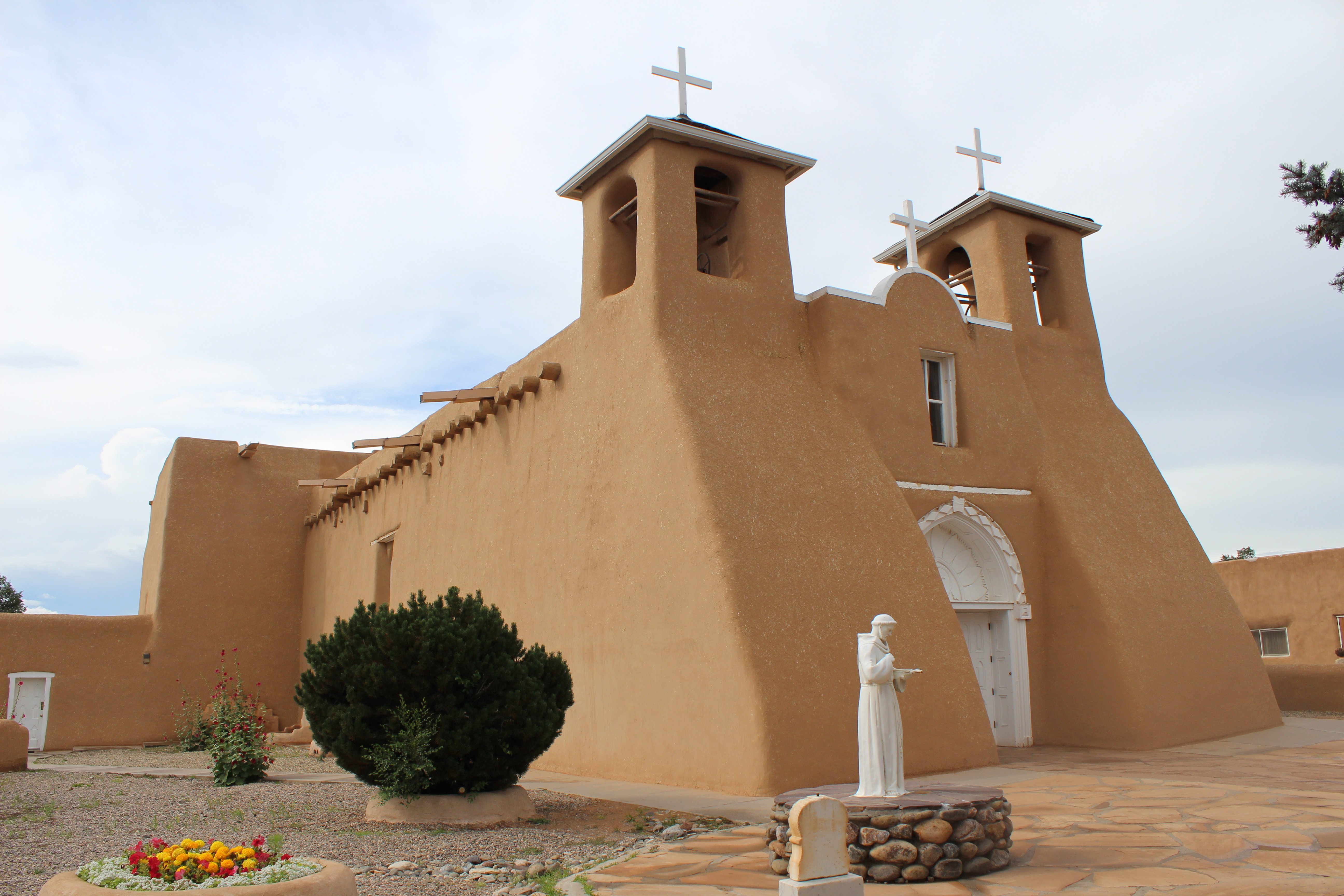 San Francisco de Asis Church in Ranchos de Taos, New Mexico, USA