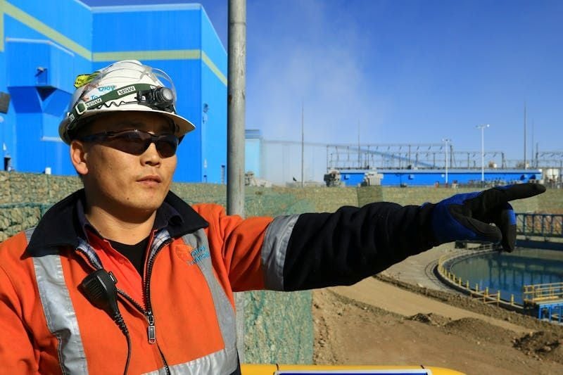 Site manager giving instructions