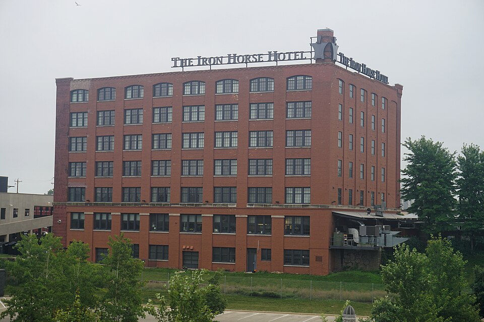 The Iron Horse Hotel in Milwaukee, designed by Galbraith Carnahan Architects 
