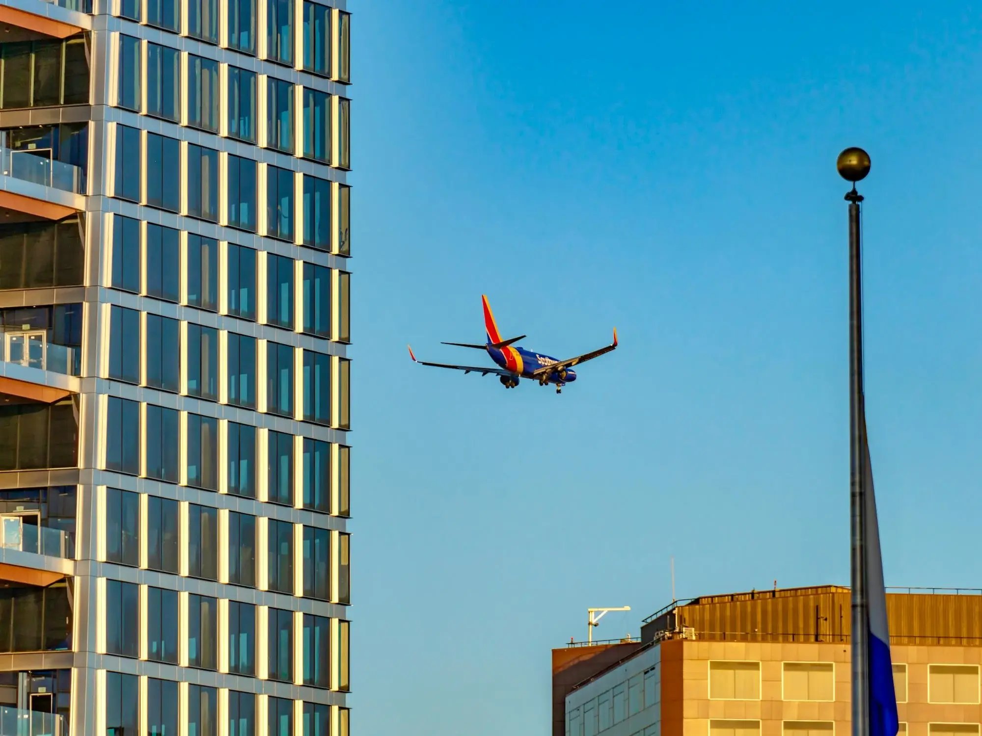 Urban structural engineering near airport corridor