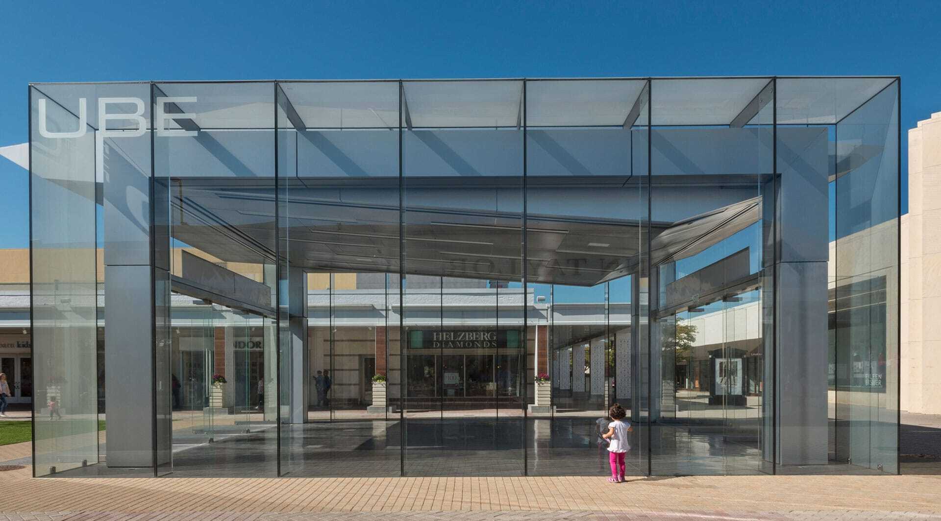 Westfield Old Orchard Glass Cube - Skokie