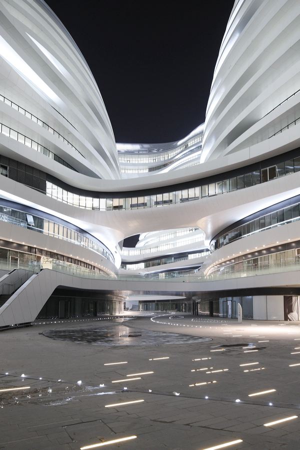 Zaha Hadid - Galaxy SOHO, Beijing