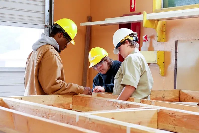 facade engineering students in a practical class.