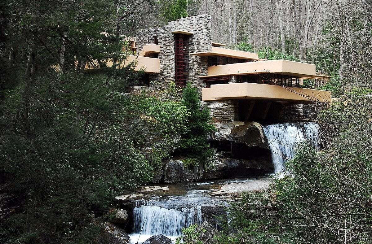 picture of Fallingwater by Frank Lloyd Wright